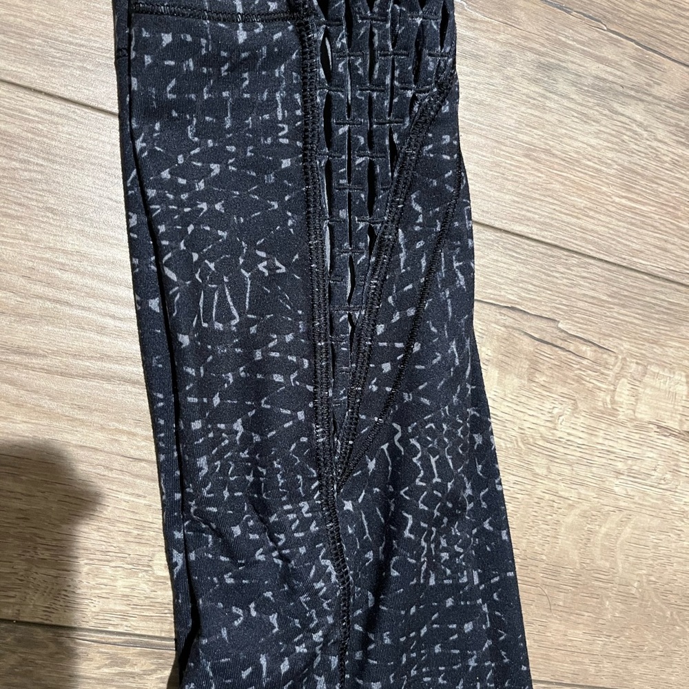 Lululemon Wunder Under Crop